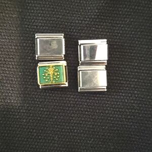 Vintge 4 Italian charm bracelet links spacers, snowflake?